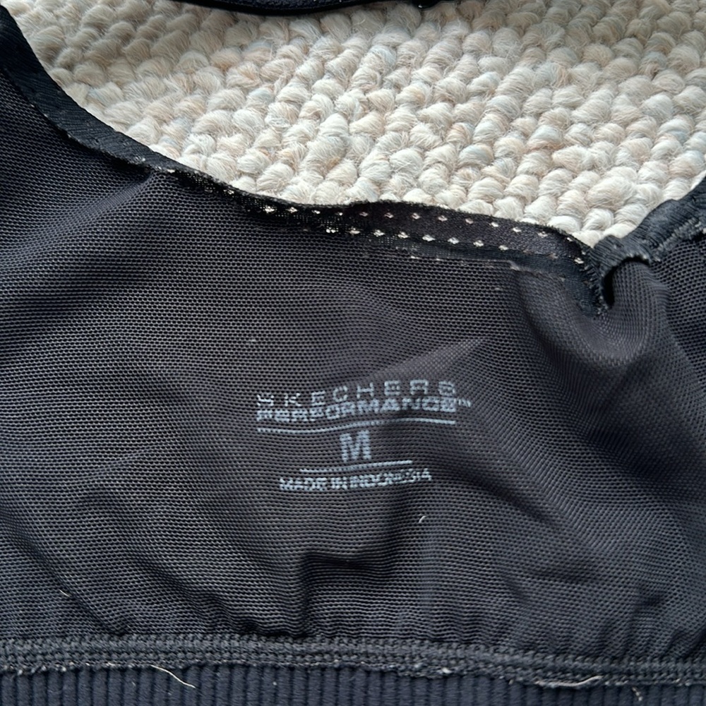 Front zip Sports bra - Picture 2 of 5